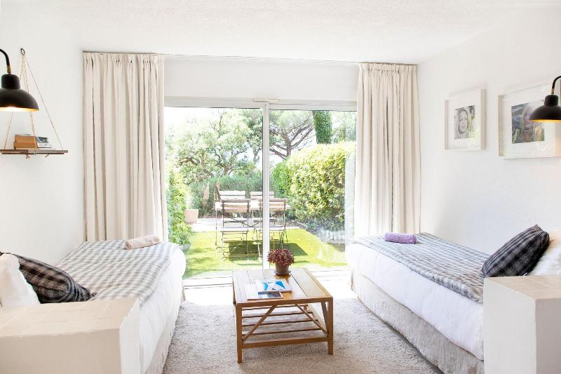 חדר סטנדרט לארבעה, Hôtel Font Mourier