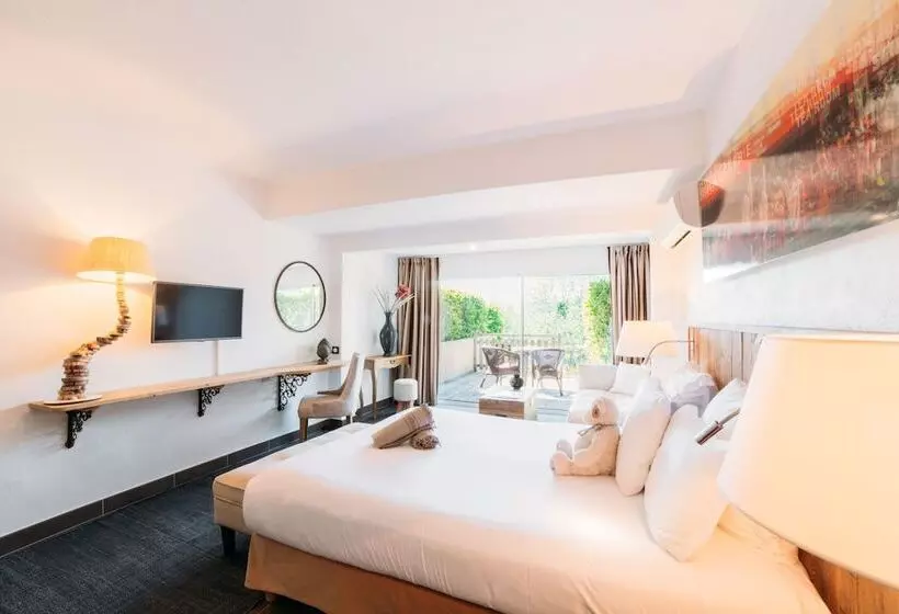 Superior-huone, Hôtel Font Mourier