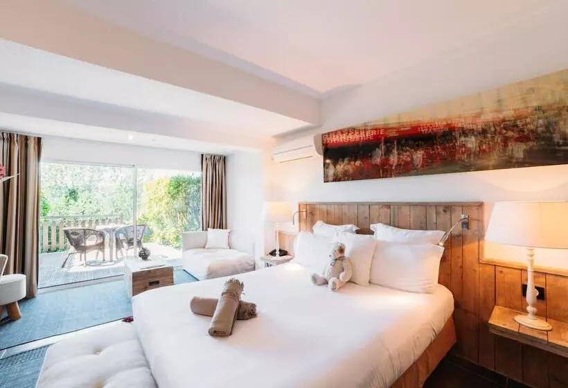 Superior-huone, Hôtel Font Mourier