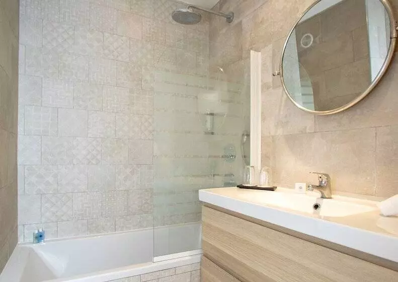 Deluxe-huone, Hôtel Font Mourier