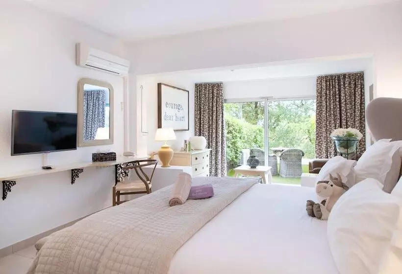 Deluxe-huone, Hôtel Font Mourier