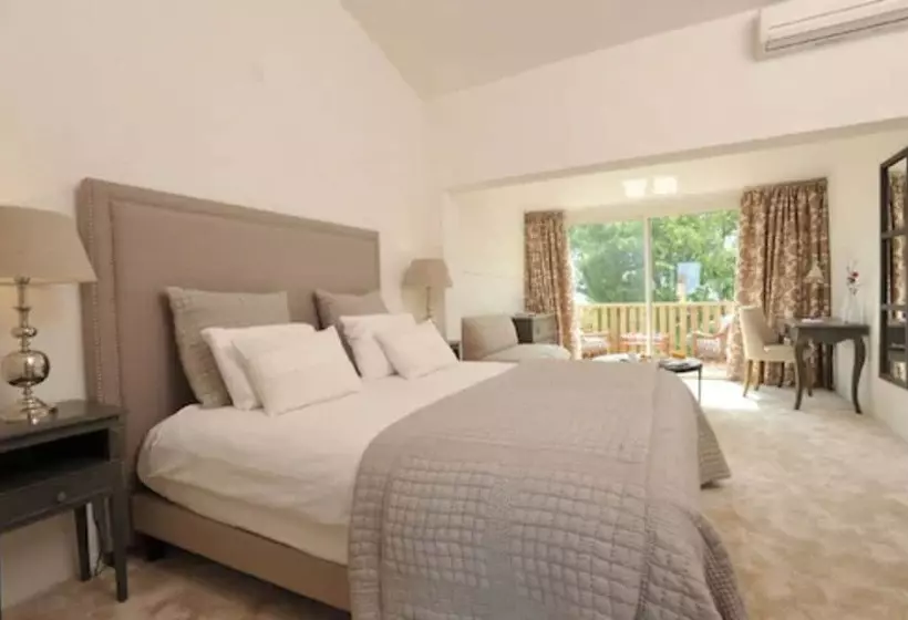 Deluxe-huone, Hôtel Font Mourier