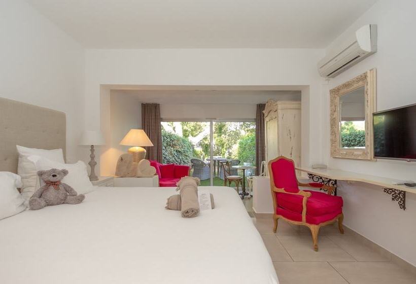 Номер Deluxe, Hôtel Font Mourier