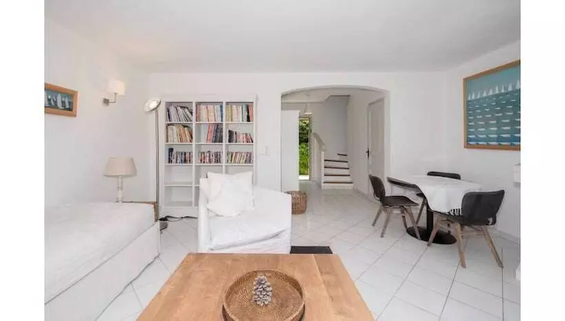 Villa 1 Makuuhuone, Hôtel Font Mourier