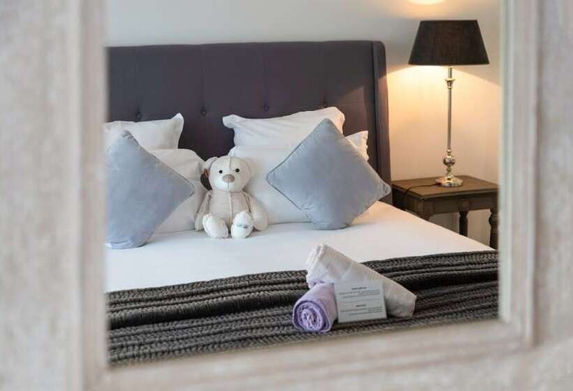 חדר סטנדרט לארבעה, Hôtel Font Mourier