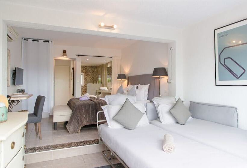 Четырехместный Номер Стандарт, Hôtel Font Mourier