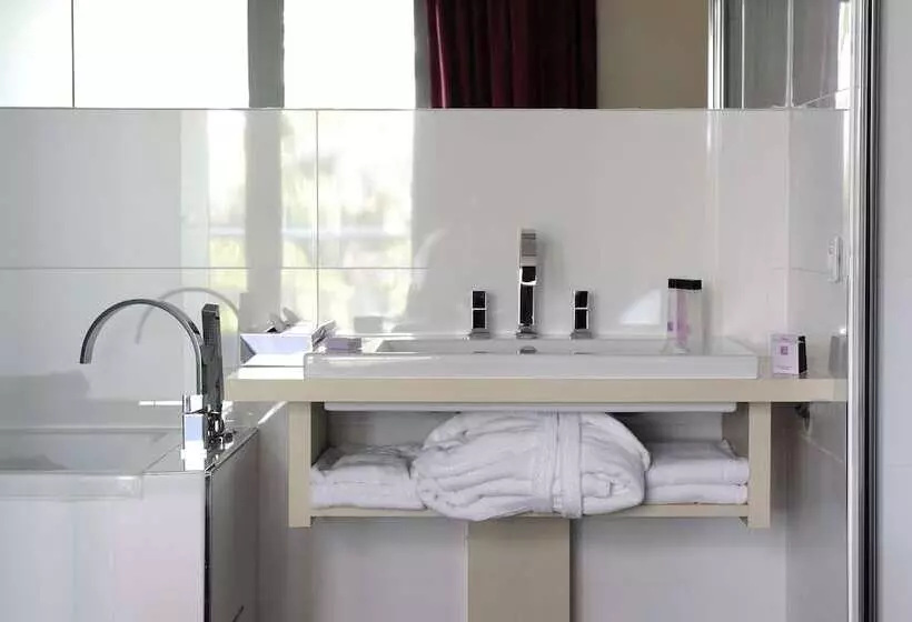 اتاق لوکس, Relais De La Malmaison Paris Rueil Hôtel Spa