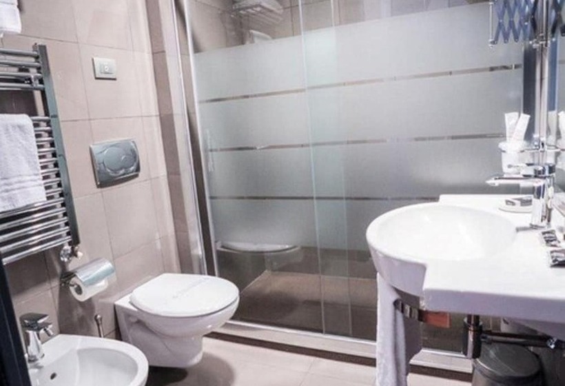 اتاق استاندارد یک نفره, Plaza Hotel Catania