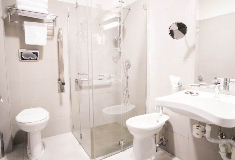 اتاق استاندارد یک نفره, Plaza Hotel Catania