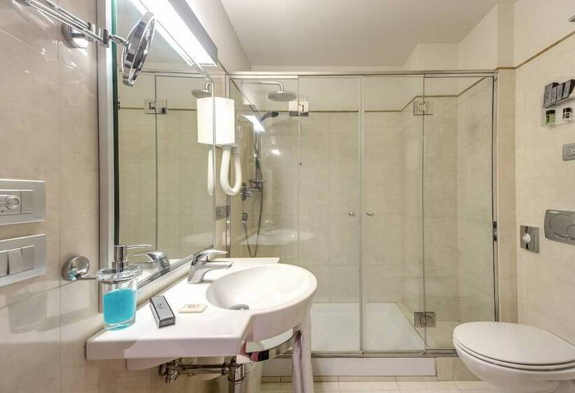 اتاق استاندارد یک نفره, Plaza Hotel Catania