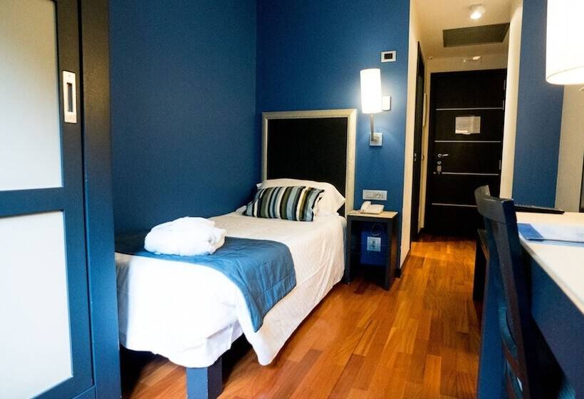 اتاق استاندارد یک نفره, Plaza Hotel Catania