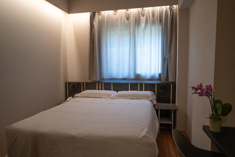 اتاق استاندارد یک نفره, Plaza Hotel Catania