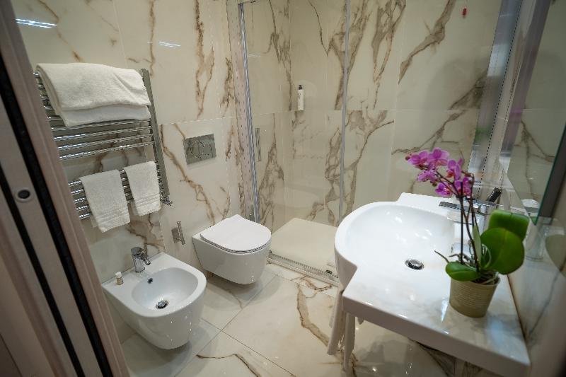 اتاق استاندارد با چشم‌انداز دریا, Plaza Hotel Catania