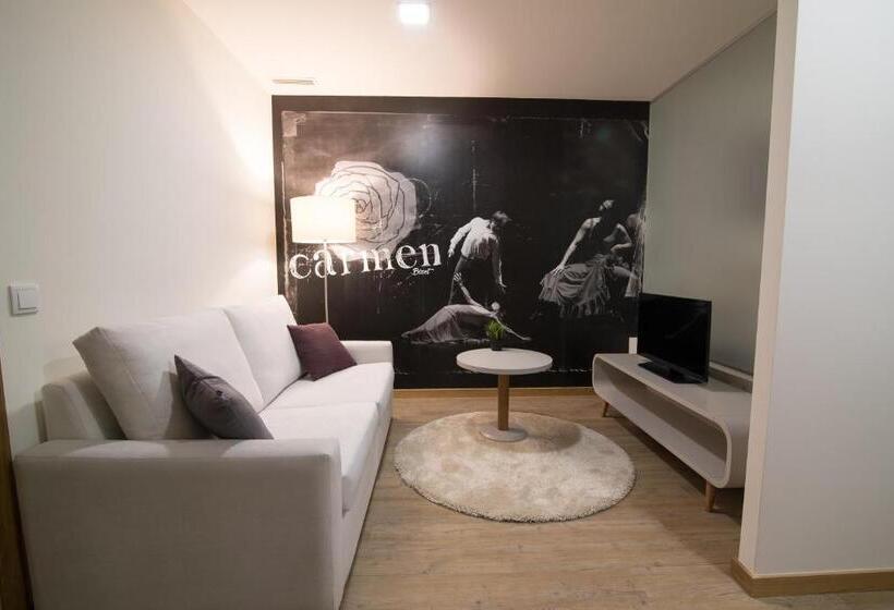 سوییت سوپریور, Porto Coliseum