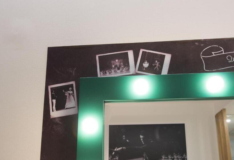 اتاق لوکس, Porto Coliseum