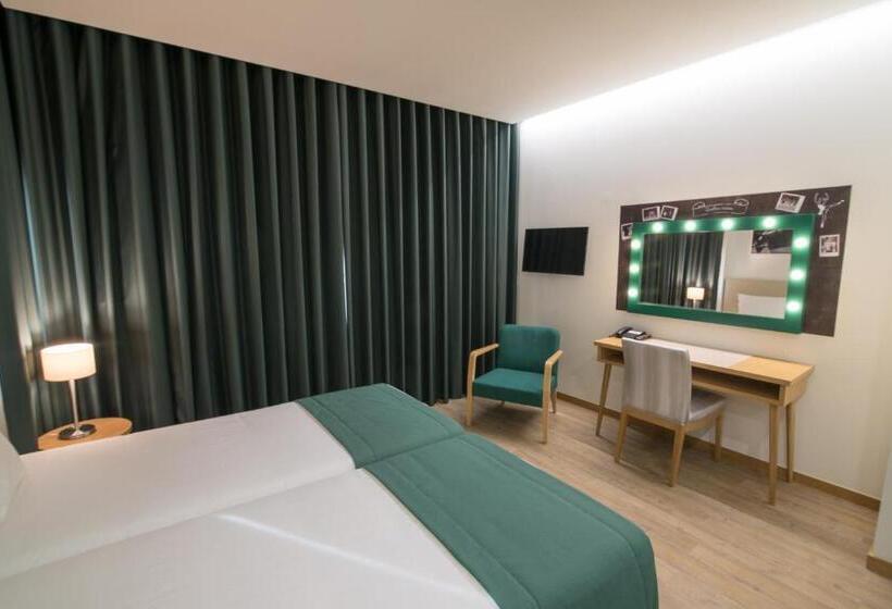 اتاق لوکس, Porto Coliseum