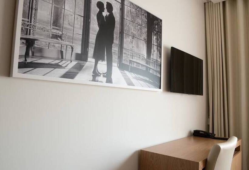 اتاق استاندارد, Porto Coliseum