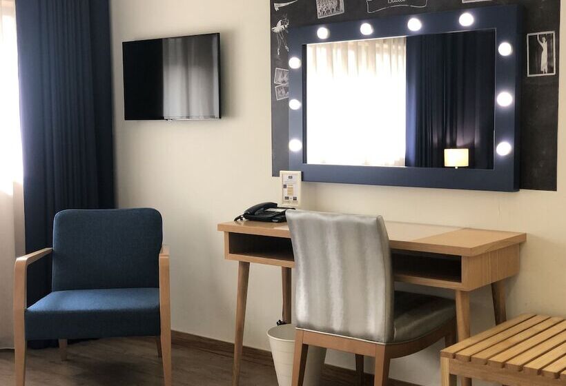 اتاق لوکس, Porto Coliseum