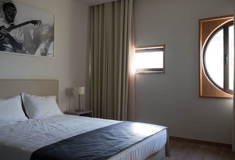 سوییت, Porto Coliseum