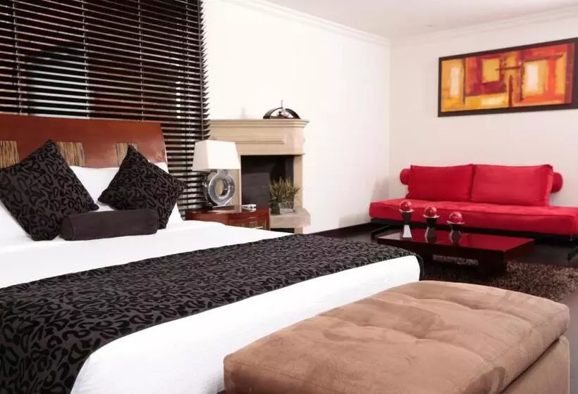 سوییت جونیور, Suites 108