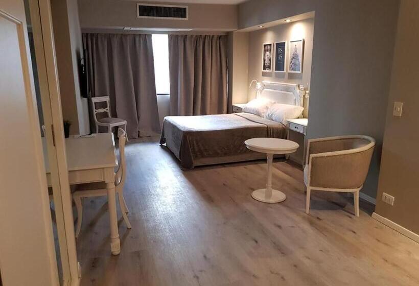 اتاق استاندارد, Up America Plaza