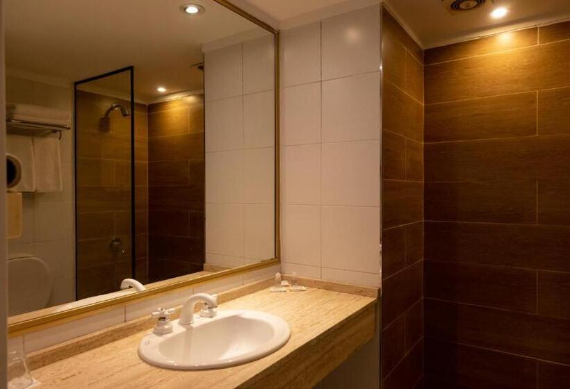 اتاق استاندارد چهار تخته, Up America Plaza