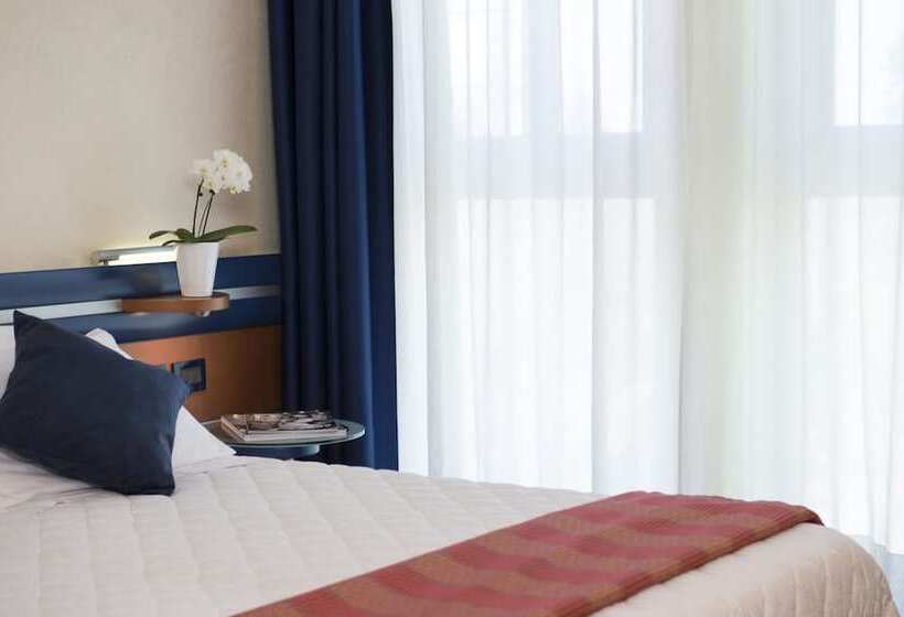 غرفة قياسية ثلاثية, Villa Giulietta