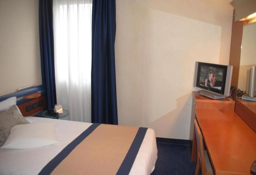 غرفة قياسية فردية, Villa Giulietta