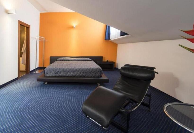 جناح, Villa Giulietta