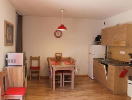 Apartamento 1 Dormitório com Sacada, Residence La Meije Blanche