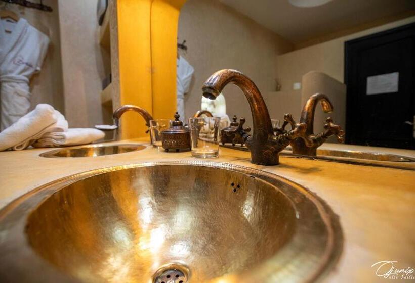 سوییت, Riad Zoraida