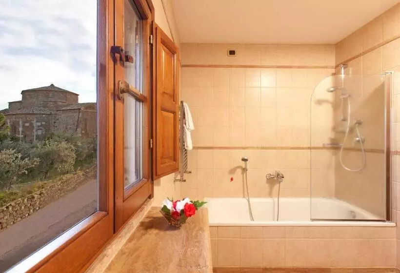 スーペリアールーム, Sovana Hotel & Resort