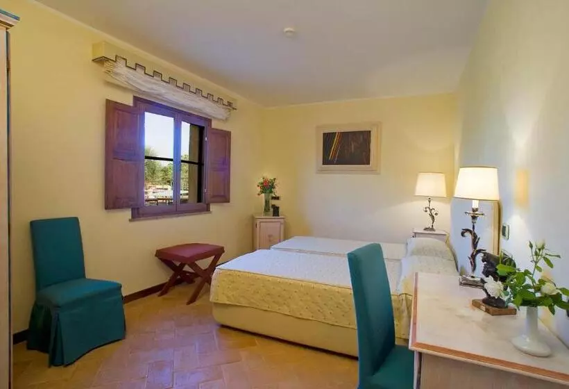 スーペリアールーム, Sovana Hotel & Resort