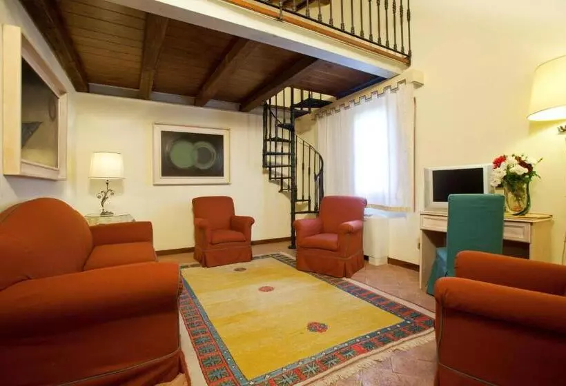 デラックストリプルルーム, Sovana Hotel & Resort