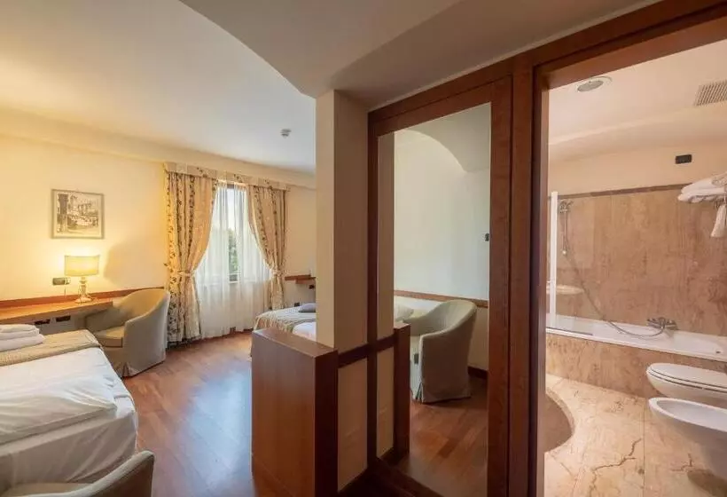 トリプルクラシックルーム, Valle Di Assisi Hotel & Spa