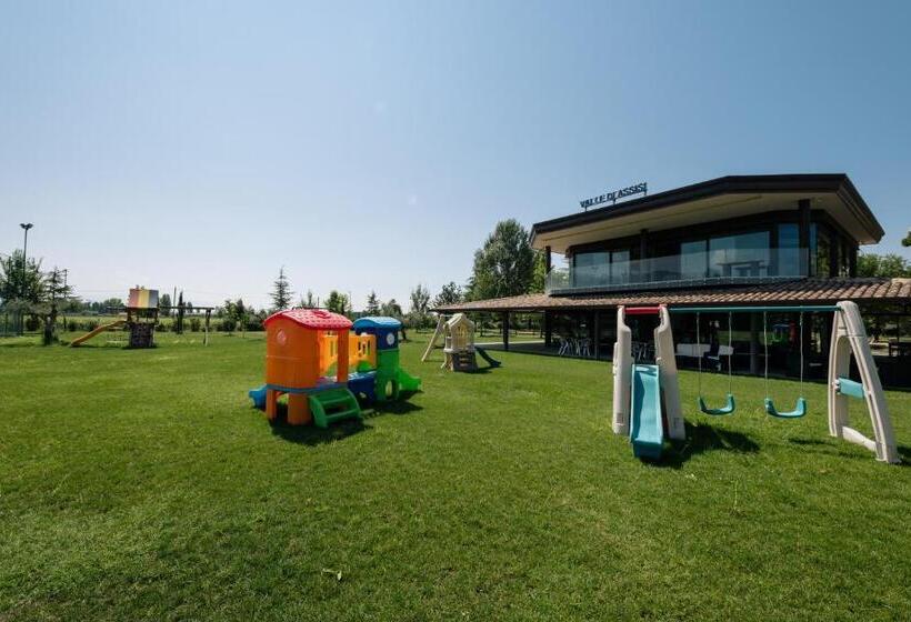 Семейный Номер, Valle Di Assisi Hotel & Spa