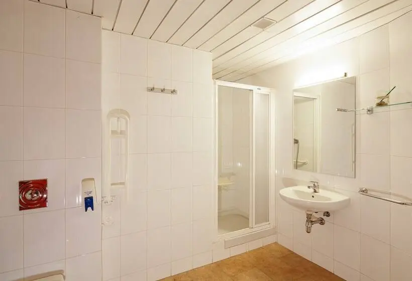 スタンダード４人部屋, Abrigall Hostel Masella
