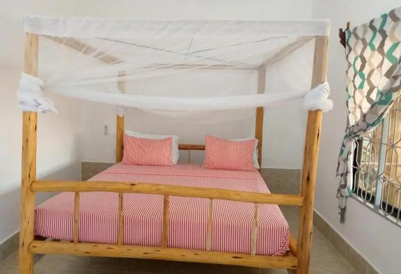 オーシャンビュースタンダードルームバルコニー付き, Ndiro Beach House Kendwa
