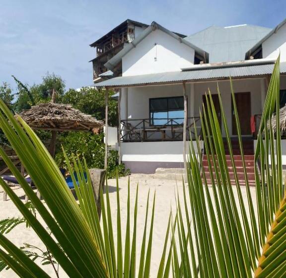 海景标准间带阳台, Ndiro Beach House Kendwa