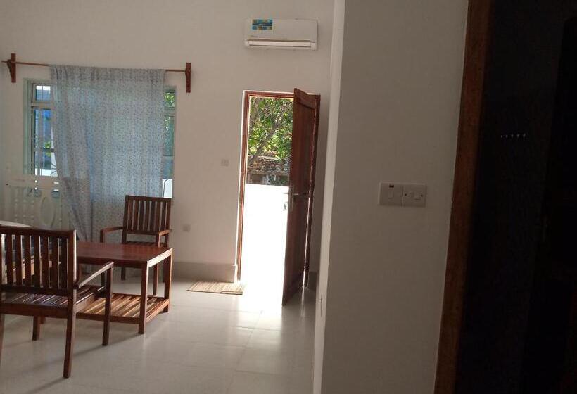 标准间带阳台, Ndiro Beach House Kendwa
