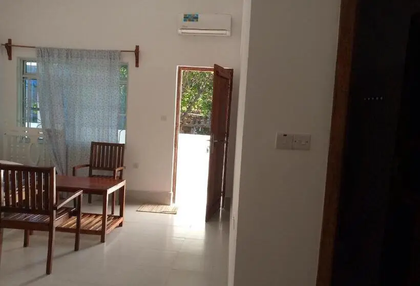 バルコニー付きスタンダードルーム, Ndiro Beach House Kendwa