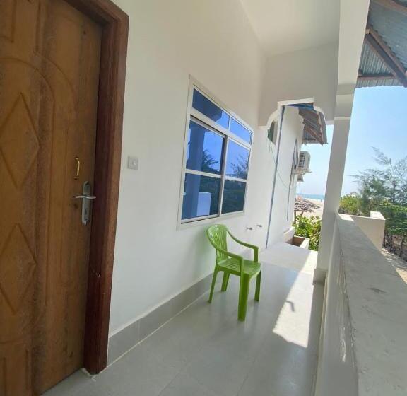 标准间带阳台, Ndiro Beach House Kendwa