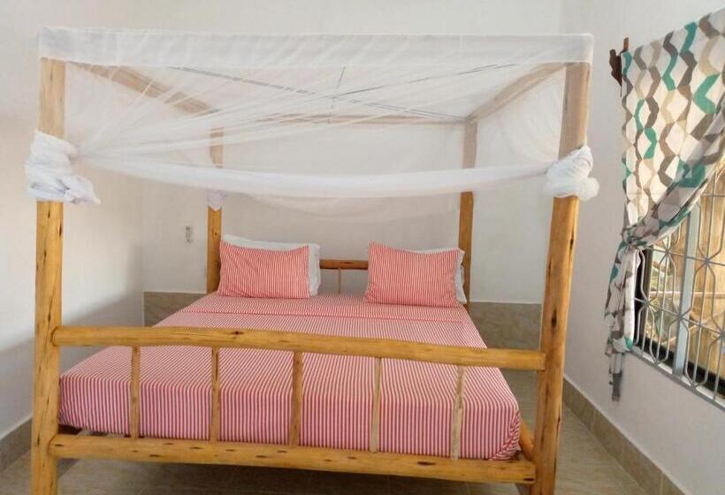 Номер Стандарт Вид на Море с Балконом, Ndiro Beach House Kendwa