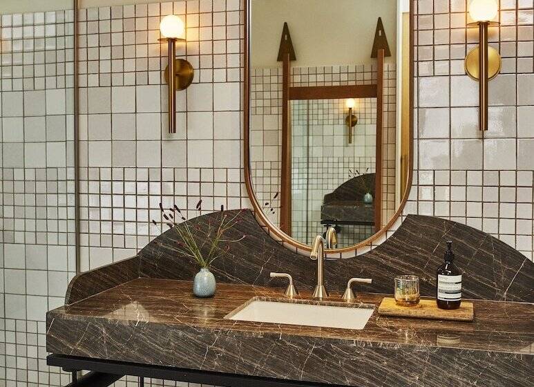 غرفة ديلوكس ذات إطلالة, Downtown Los Angeles Proper Hotel, A Member Of Design Hotels