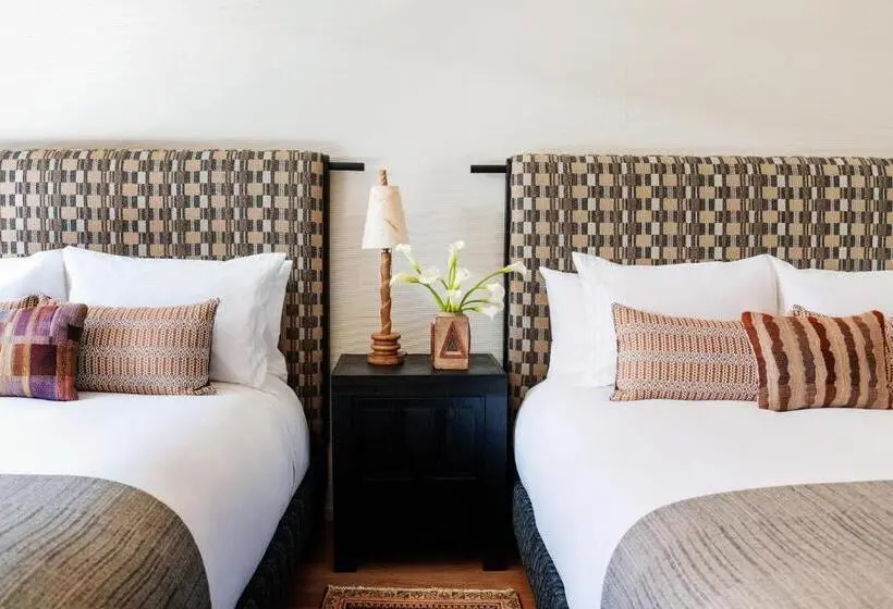 シティビューのデラックスルーム, Downtown Los Angeles Proper Hotel, A Member Of Design Hotels