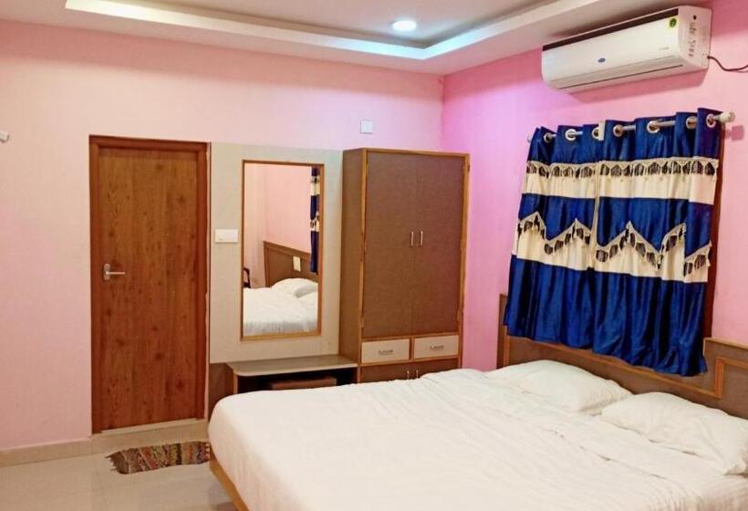 חדר דלוקס, Aarthi Residency