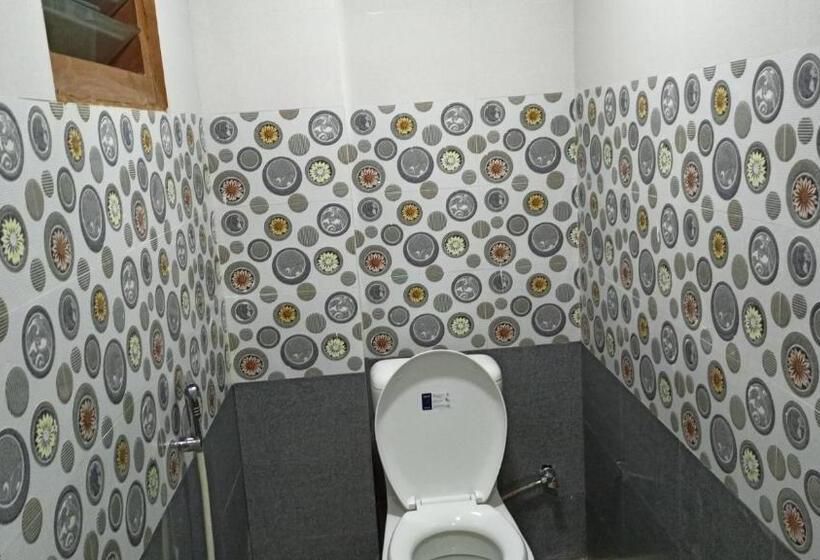 חדר דלוקס, Aarthi Residency