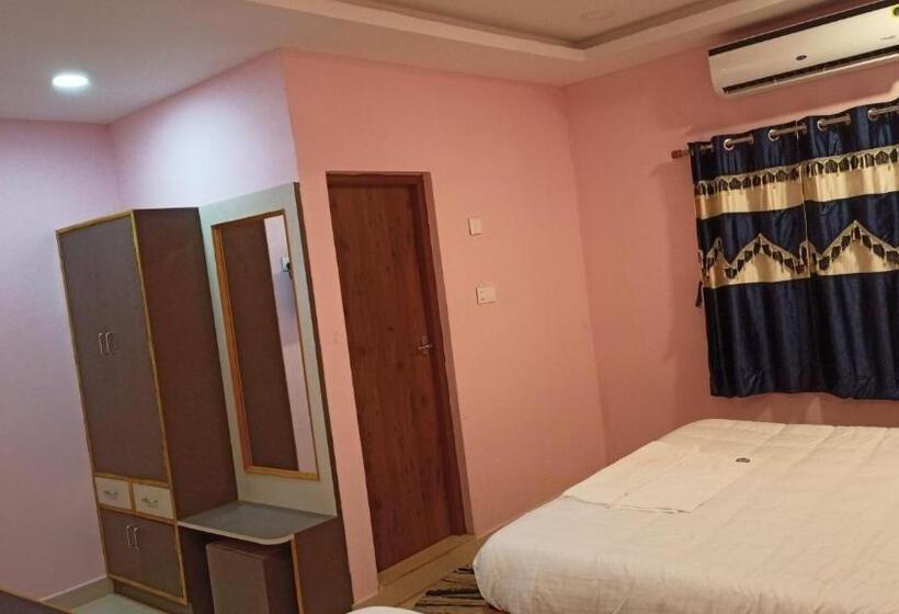 חדר דלוקס, Aarthi Residency