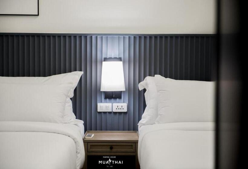 발코니가 있는 스위트, Marina House Muaythai Taiad Phuket