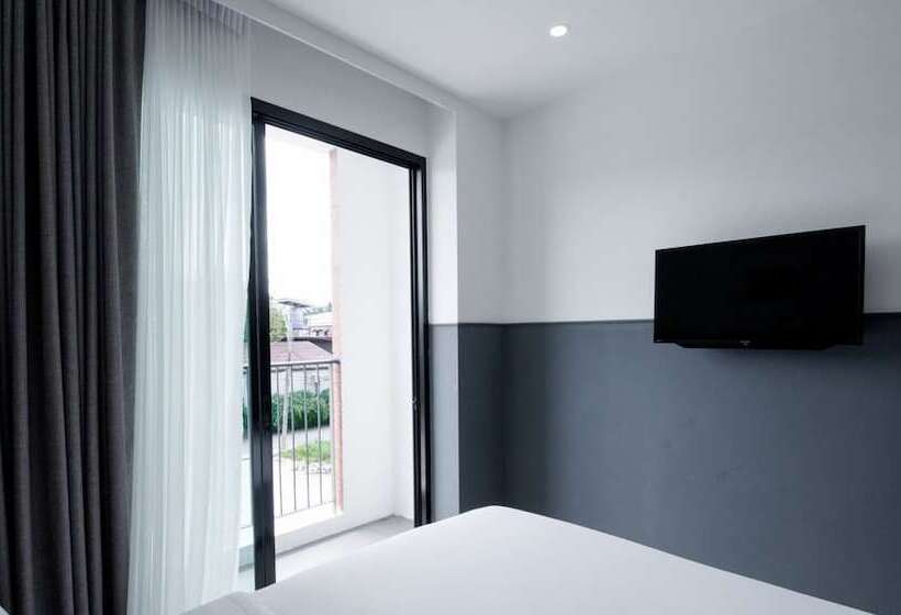 스탠다드 룸 풀장 전망, Marina House Muaythai Taiad Phuket